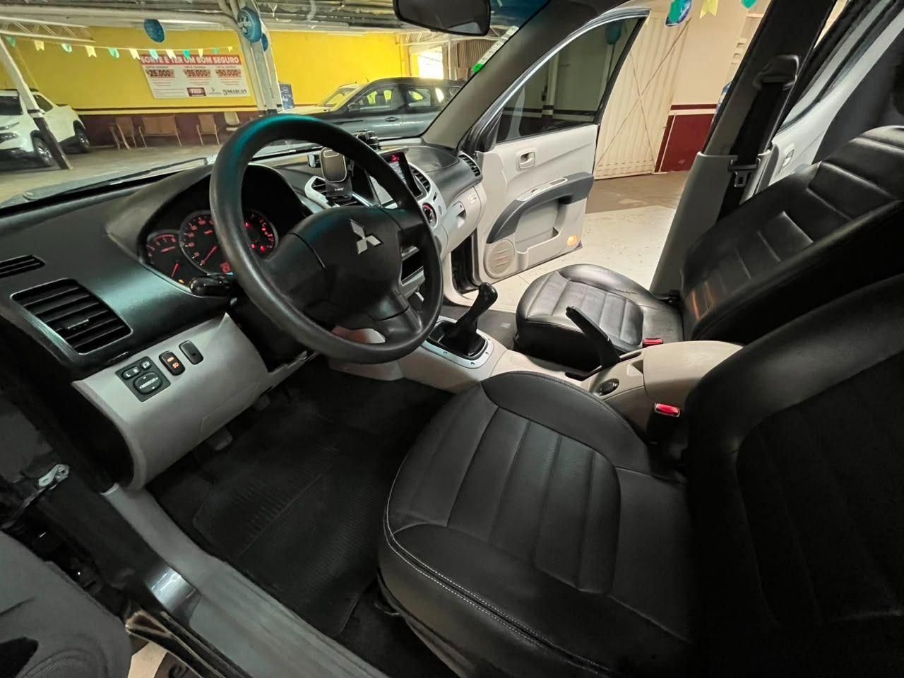 MITSUBISHI L200 Triton HLS 2.4 16v C.D. 2016 - miniatura 11