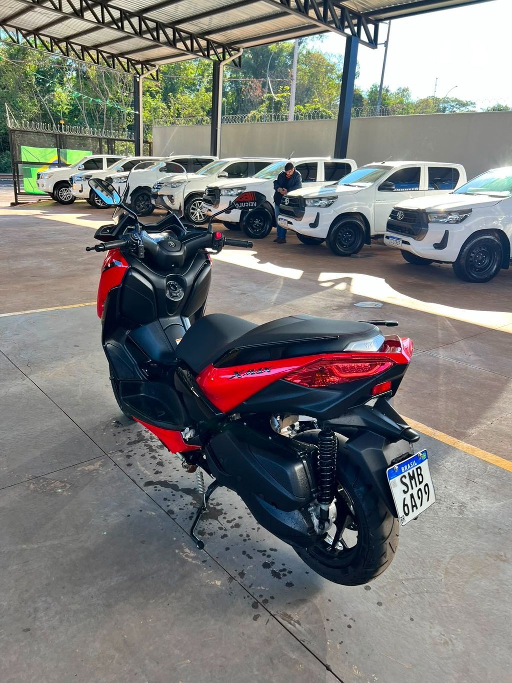 YAMAHA XMax 250 2024 - miniatura 7