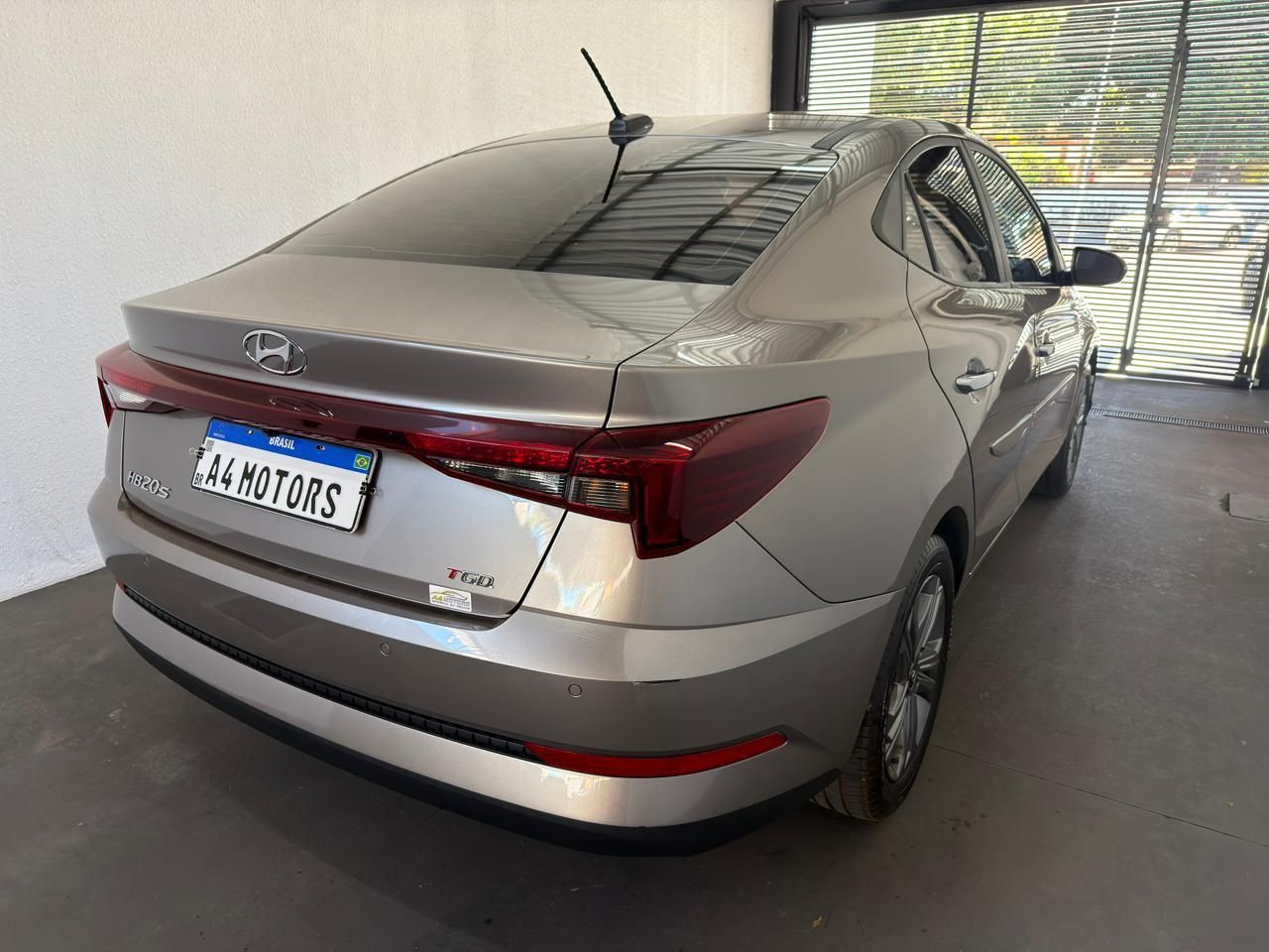 HYUNDAI HB20S Limited 1.0 12v 2026 - miniatura 4