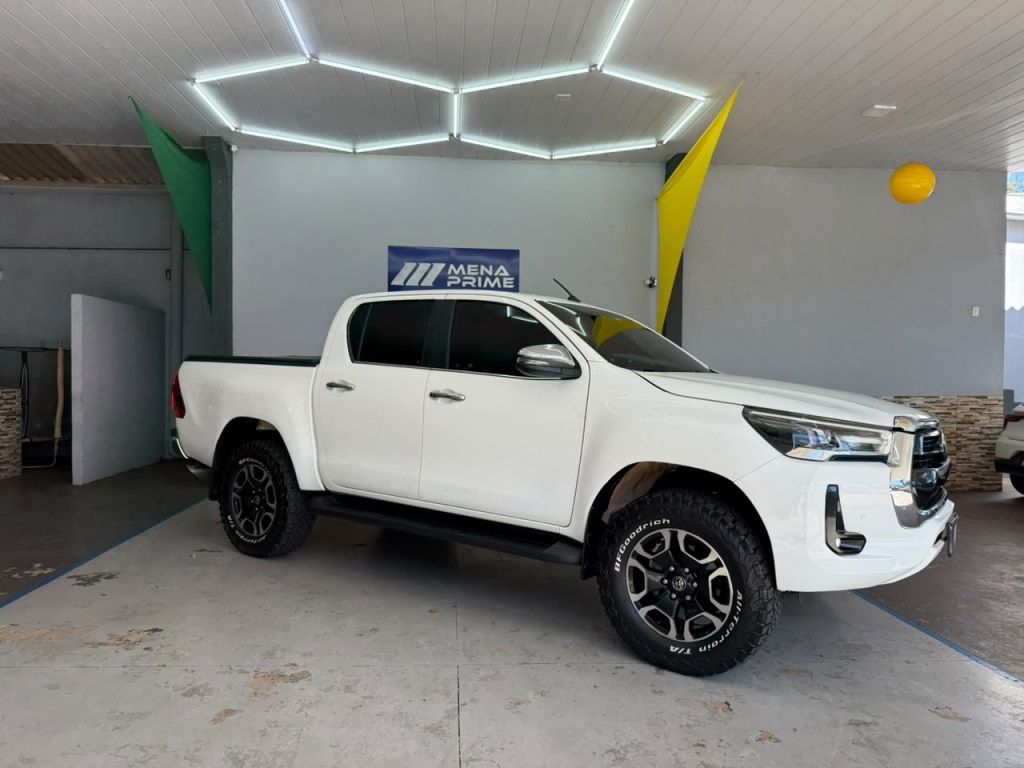 TOYOTA Hilux SRX D4-D 2.8TDi 16v 4X4 C.D. 2021 - miniatura 2