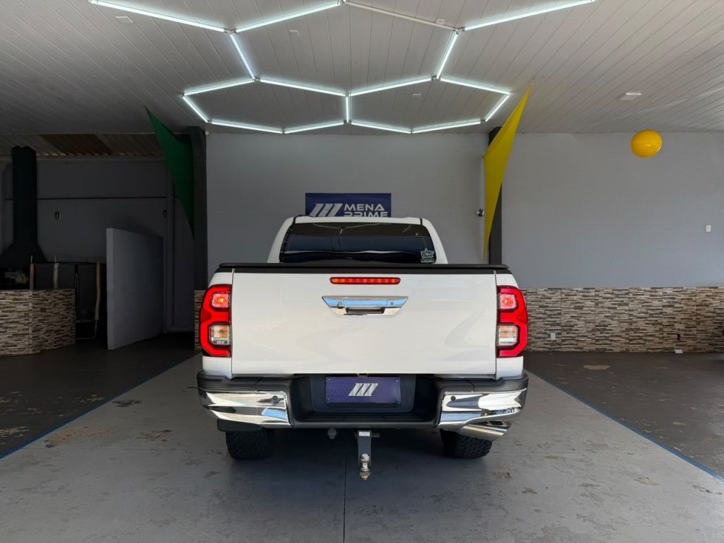 TOYOTA Hilux SRX D4-D 2.8TDi 16v 4X4 C.D. 2021 - miniatura 6