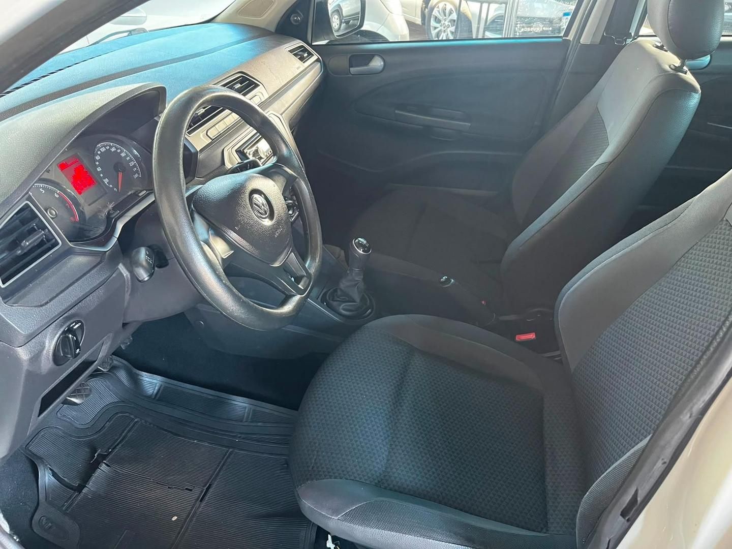 VOLKSWAGEN Gol Trendline 1.6 4p. 2017 - miniatura 8
