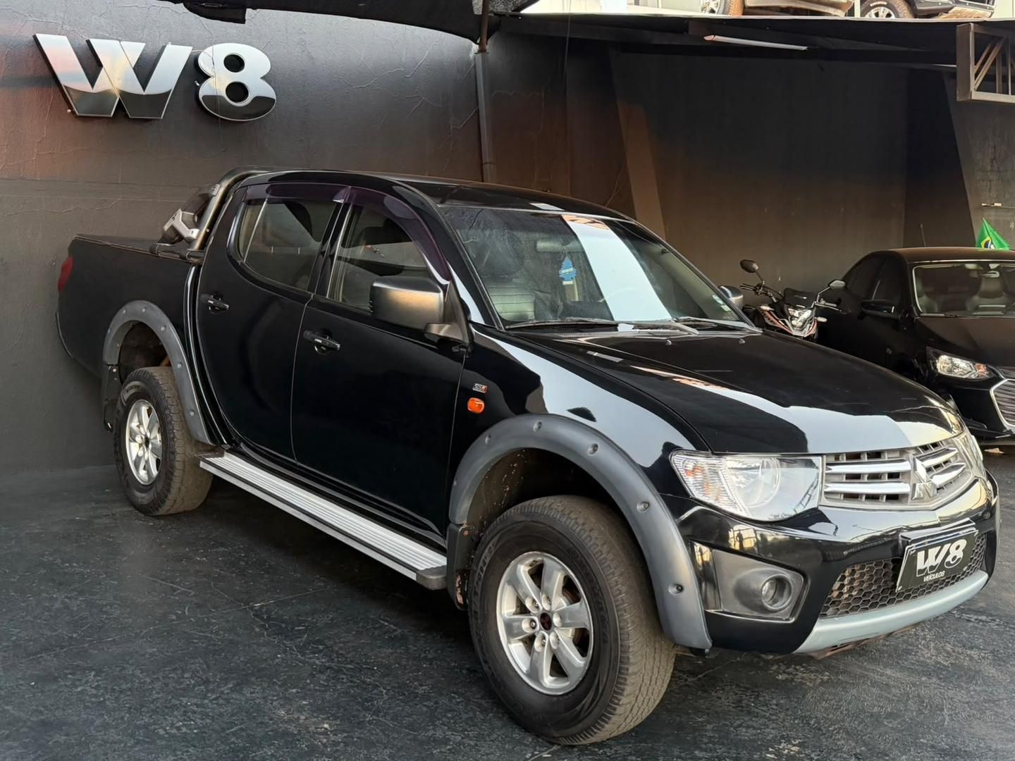 MITSUBISHI L200 Triton GLS 3.2TDi 16v 4X4 C.D. 2013