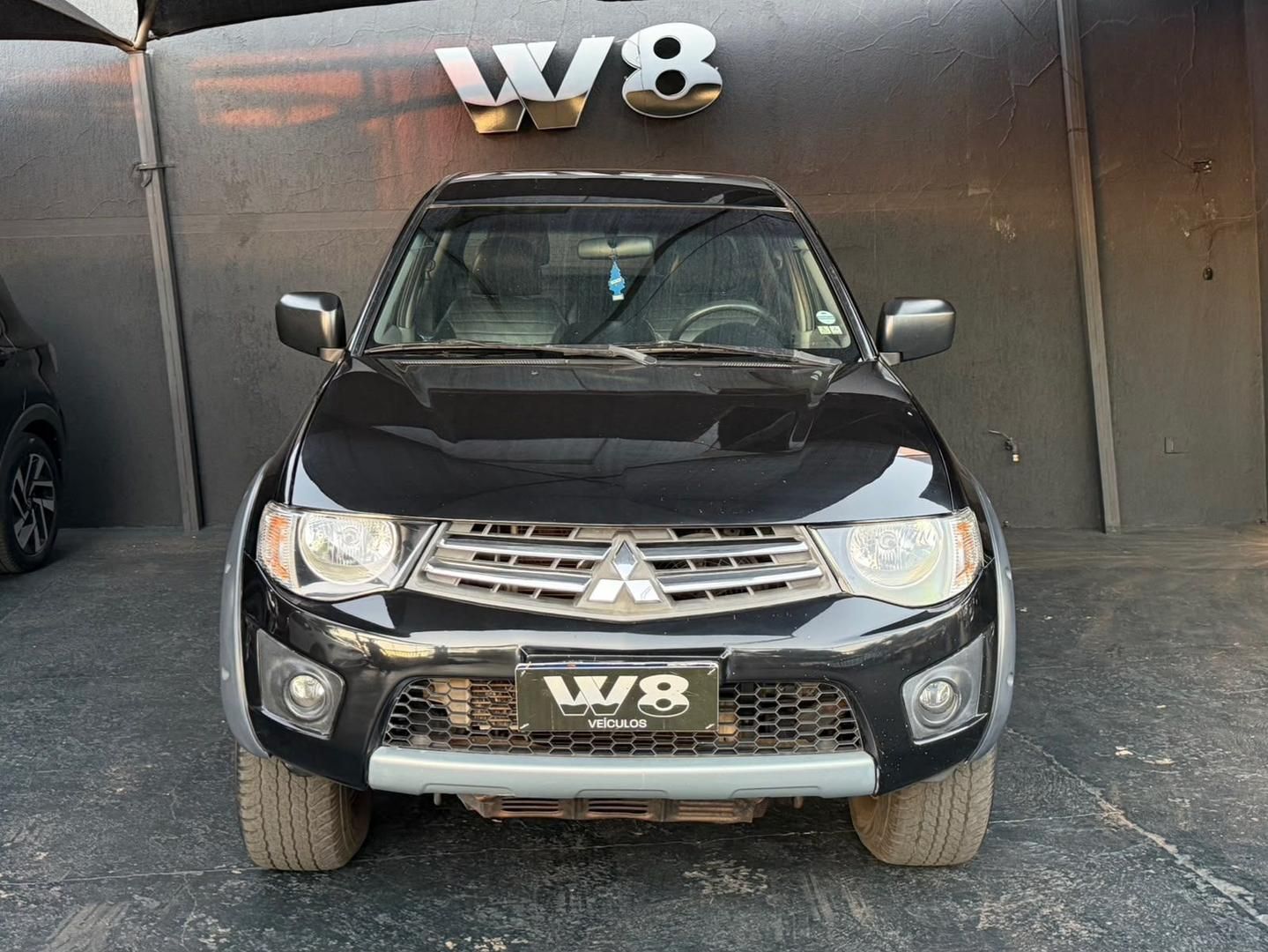 MITSUBISHI L200 Triton GLS 3.2TDi 16v 4X4 C.D. 2013 - miniatura 2