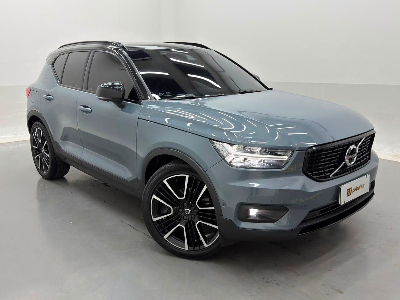 VOLVO XC40 T-5 R-Design 2.0T 16v AWD 2020
