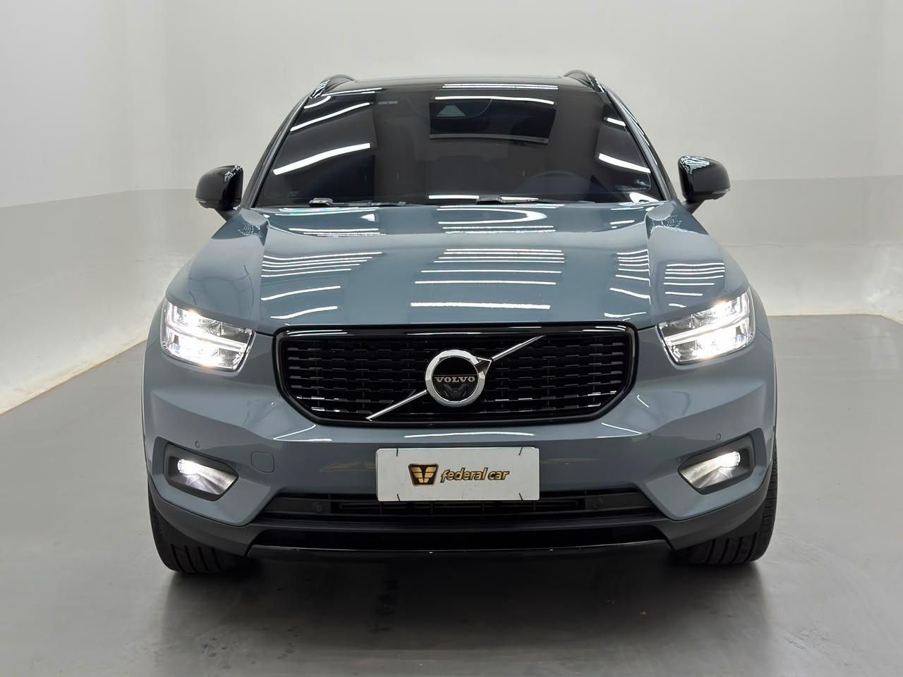 VOLVO XC40 T-5 R-Design 2.0T 16v AWD 2020 - miniatura 2