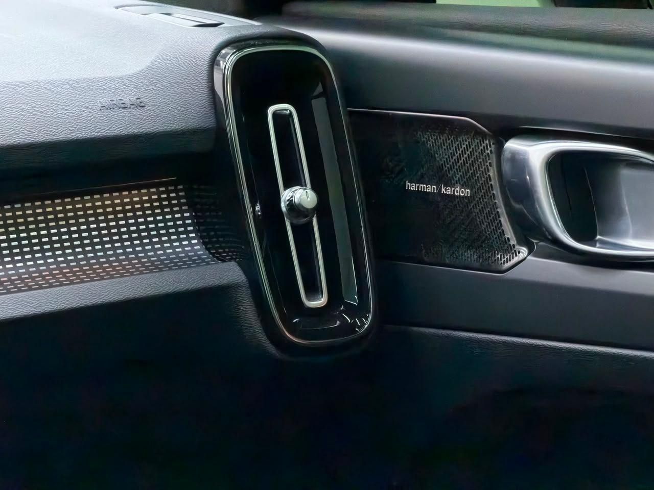 VOLVO XC40 T-5 R-Design 2.0T 16v AWD 2020 - miniatura 8