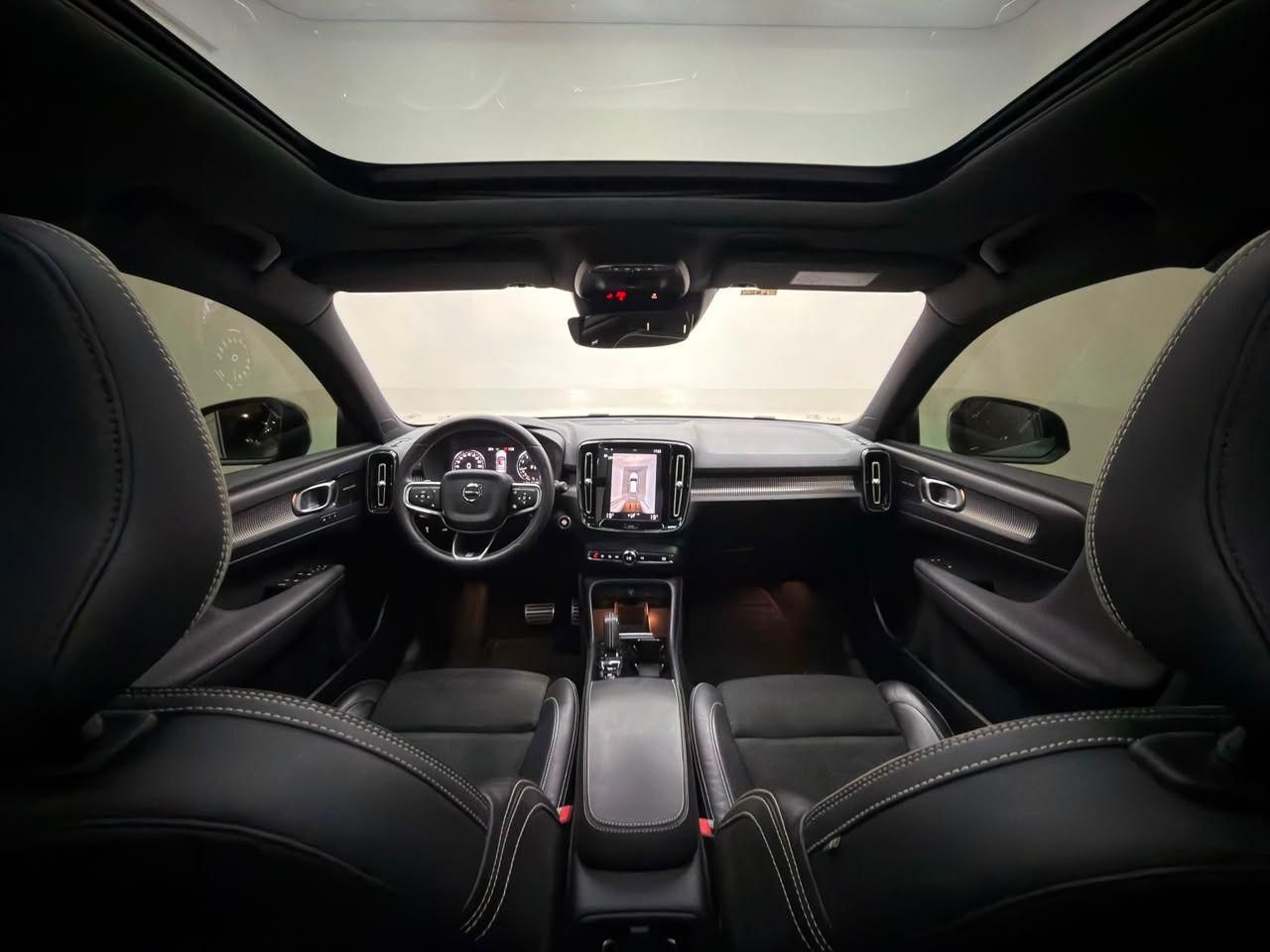 VOLVO XC40 T-5 R-Design 2.0T 16v AWD 2020 - miniatura 9