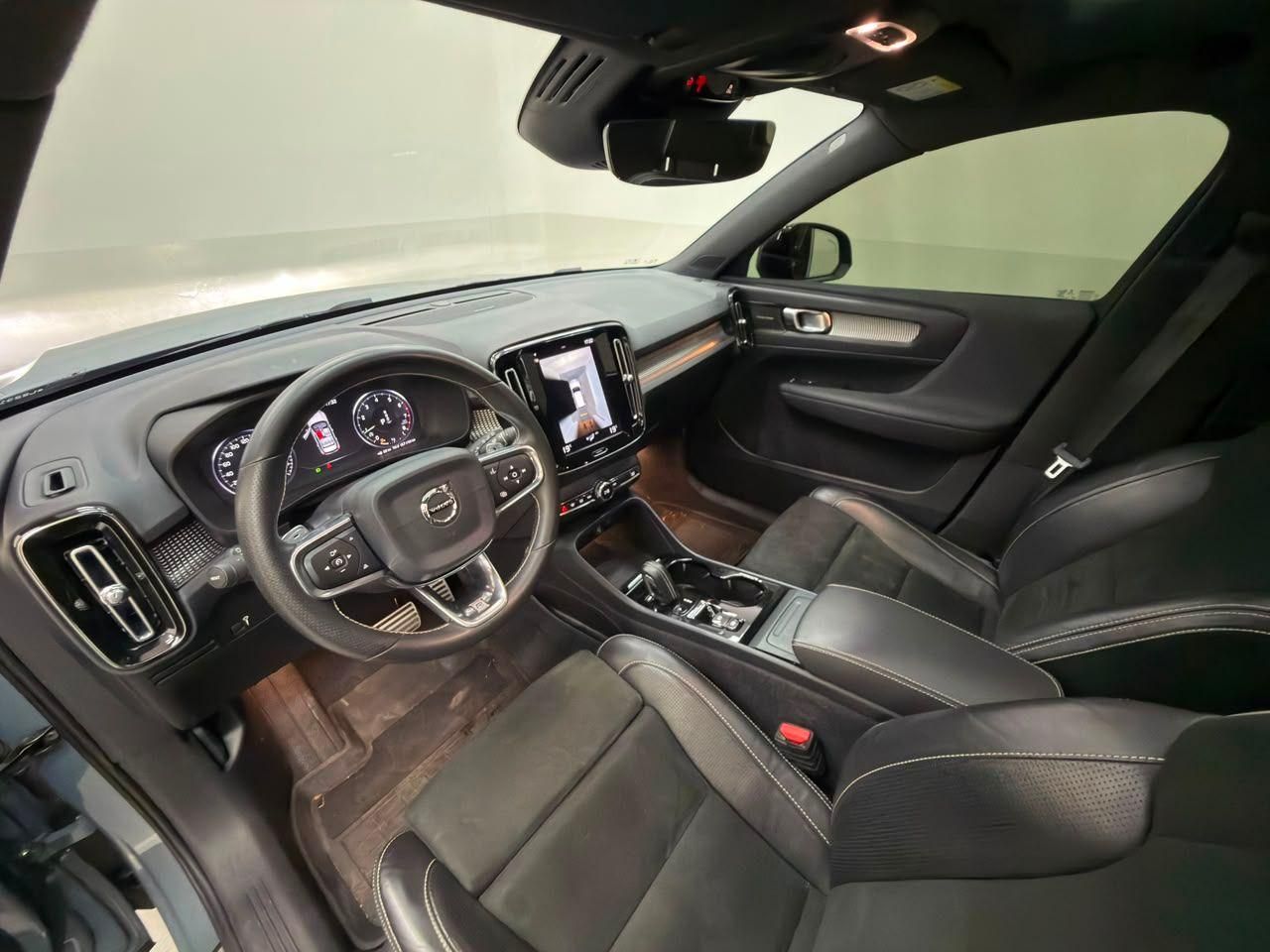 VOLVO XC40 T-5 R-Design 2.0T 16v AWD 2020 - miniatura 10