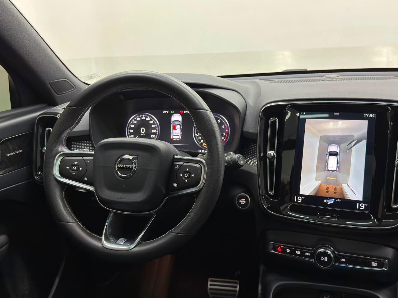 VOLVO XC40 T-5 R-Design 2.0T 16v AWD 2020 - miniatura 11