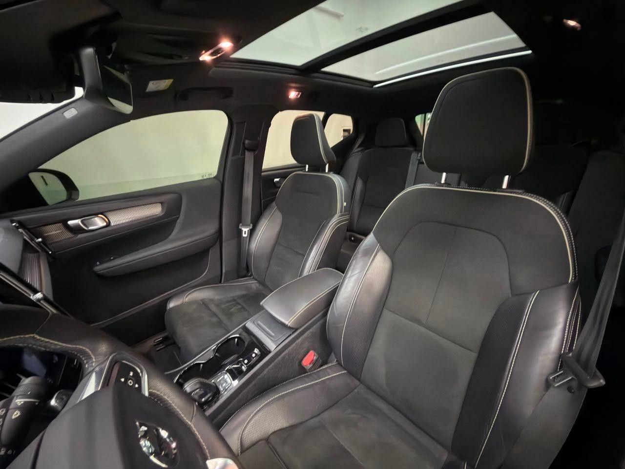VOLVO XC40 T-5 R-Design 2.0T 16v AWD 2020 - miniatura 12