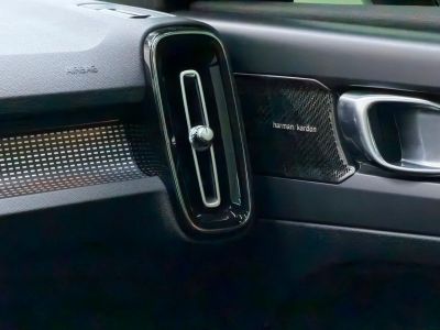VOLVO XC40 T-5 R-Design 2.0T 16v AWD 2020 - miniatura 8