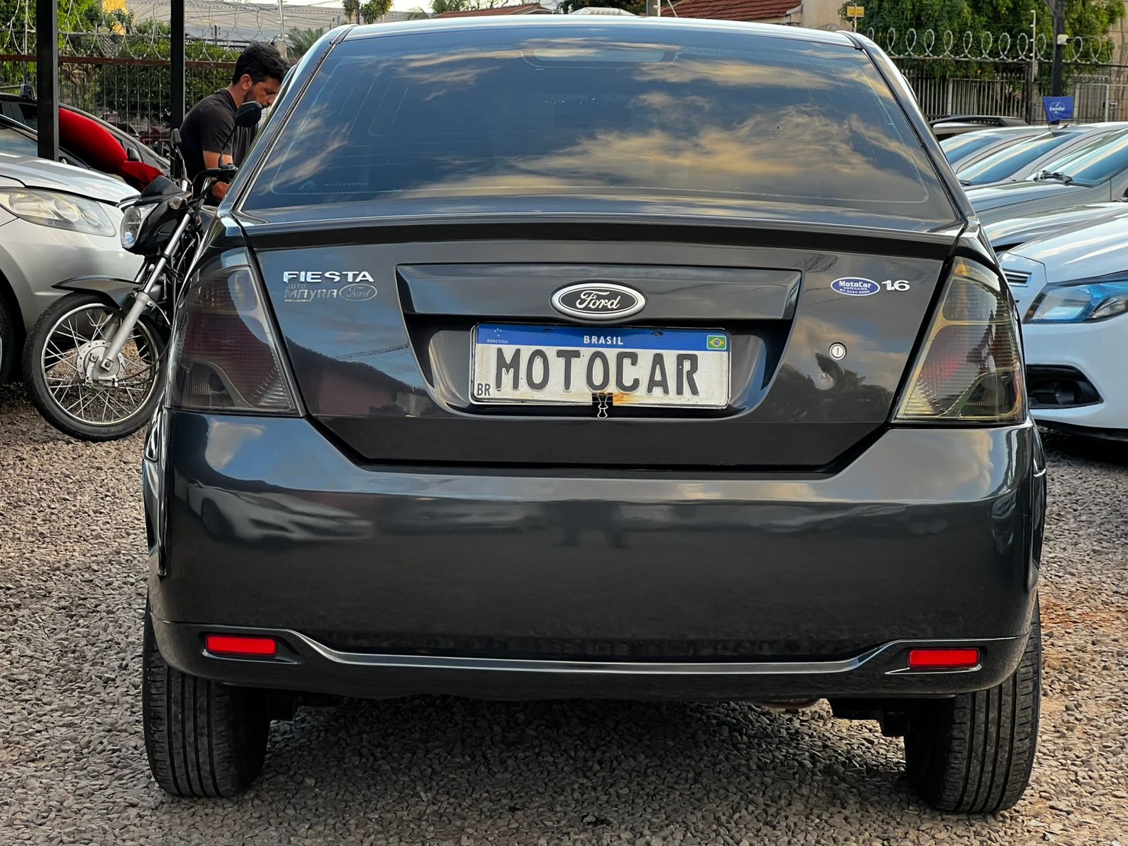 FORD Fiesta Sedan 1.6 2011 - miniatura 4