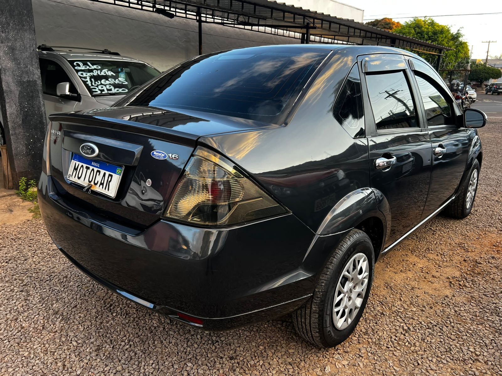 FORD Fiesta Sedan 1.6 2011 - miniatura 8