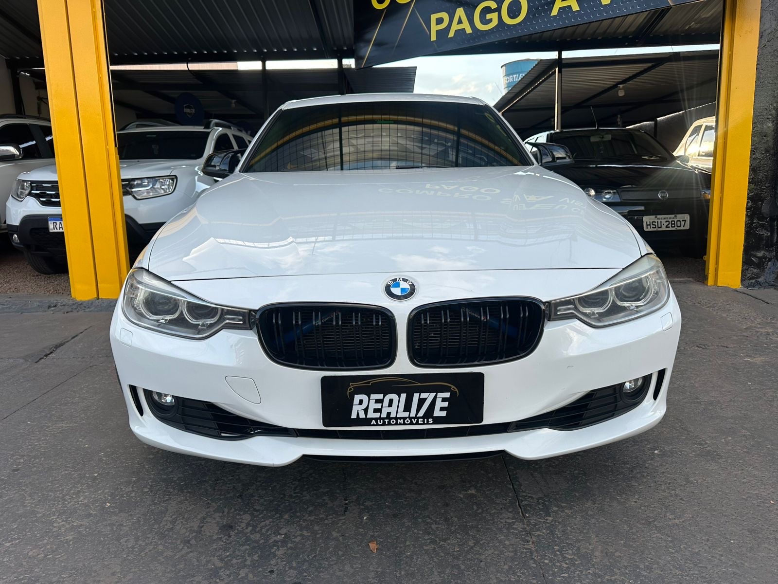 BMW 320i 2.0T 16v 2014 - miniatura 2