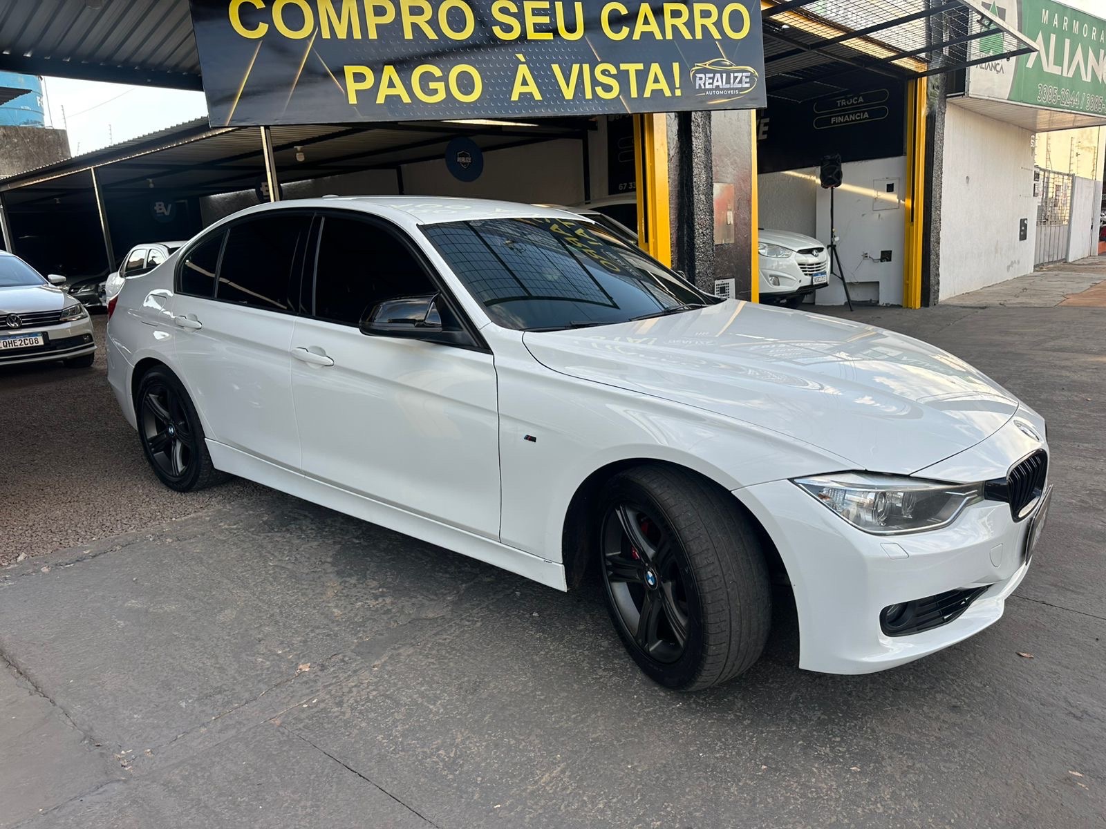 BMW 320i 2.0T 16v 2014 - miniatura 3