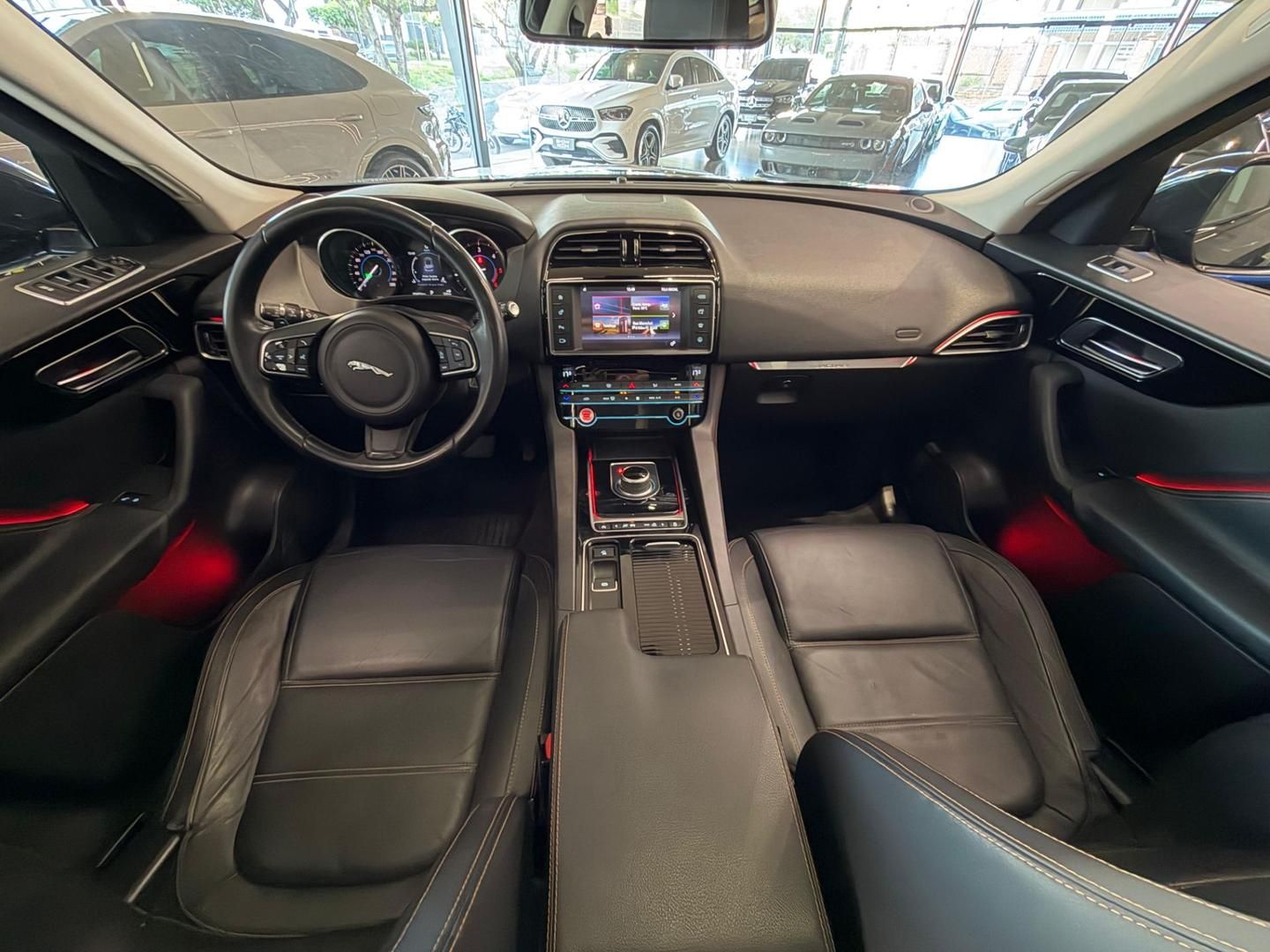 JAGUAR F-Pace Prestige 2.0TDi 16v 20d 2017 - miniatura 10