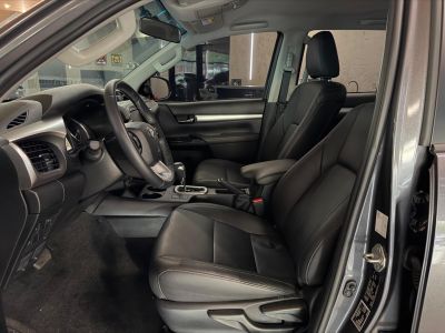 TOYOTA Hilux SR D4-D 2.8TDi 16v 4X4 C.D. 2025 - miniatura 4