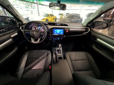 TOYOTA Hilux SR D4-D 2.8TDi 16v 4X4 C.D. 2025 - miniatura 6