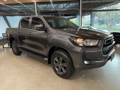 TOYOTA Hilux SR D4-D 2.8TDi 16v 4X4 C.D. 2025 - miniatura 7