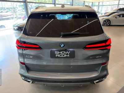 BMW X5 xDrive50e M Sport 3.0T 24v 2025 - miniatura 2