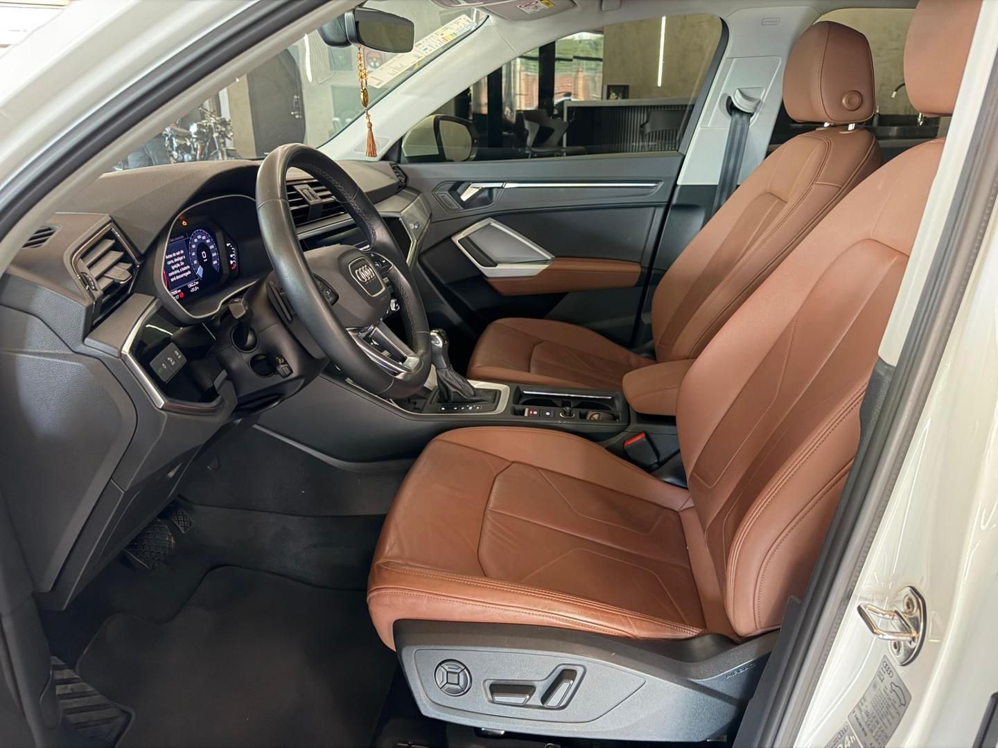 AUDI Q3 Prestige 1.4 TFSi 16v 2021 - miniatura 5