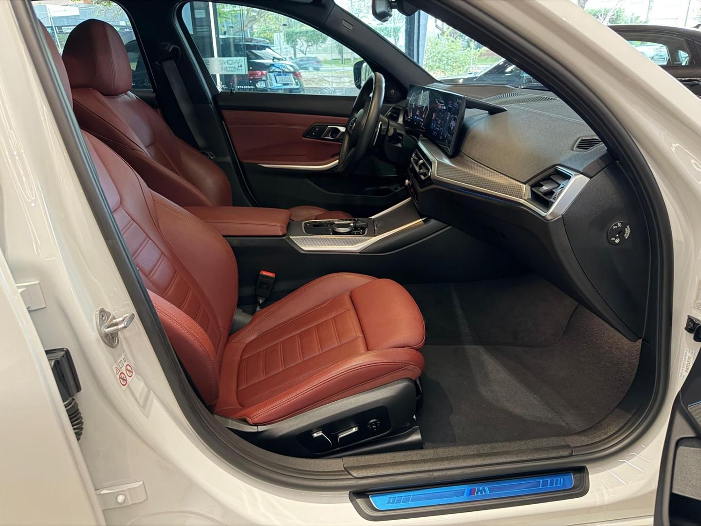 BMW 320i M Sport 2.0T 16v 2024 - miniatura 3
