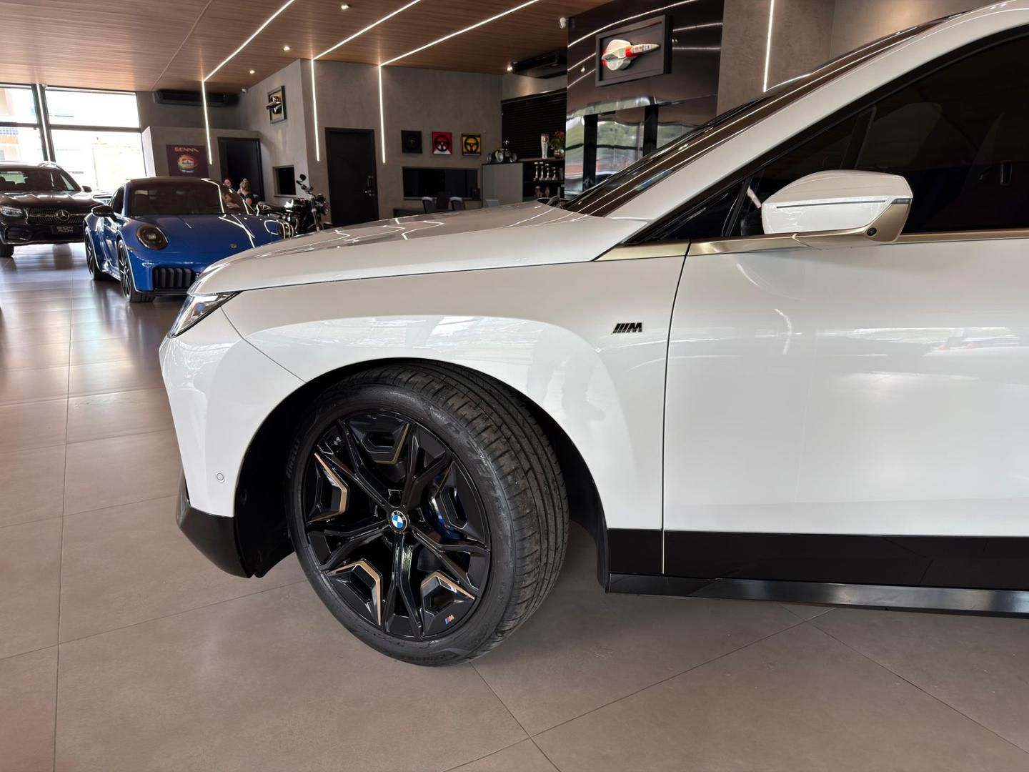 BMW ix M60 2024 - miniatura 13