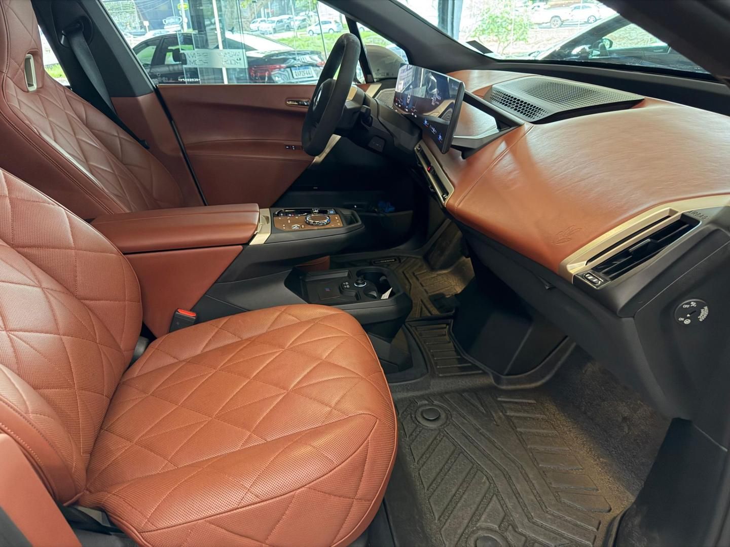 BMW ix M60 2024 - miniatura 16