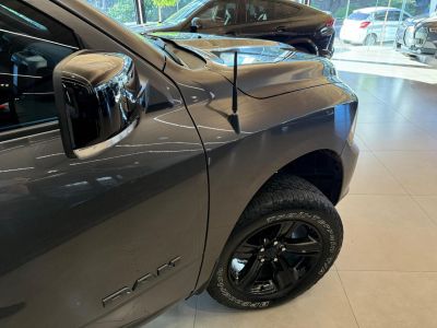 RAM 1500 Classic Laramie 5.7 V8 4X4 C.D. 2023 - miniatura 5