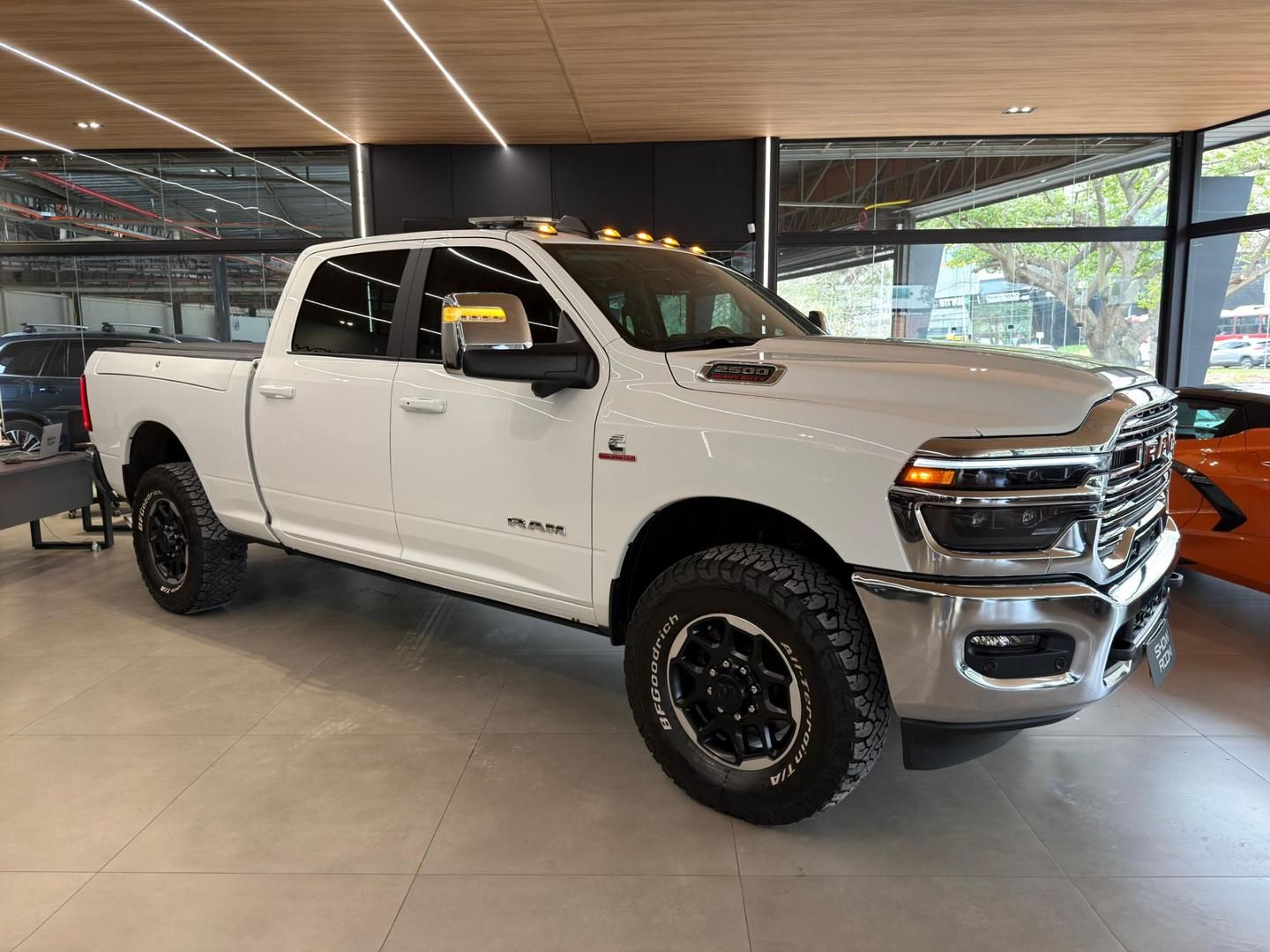 RAM 2500 Laramie 6.7TDi 24v 4X4 C.D. 2025 - miniatura 2