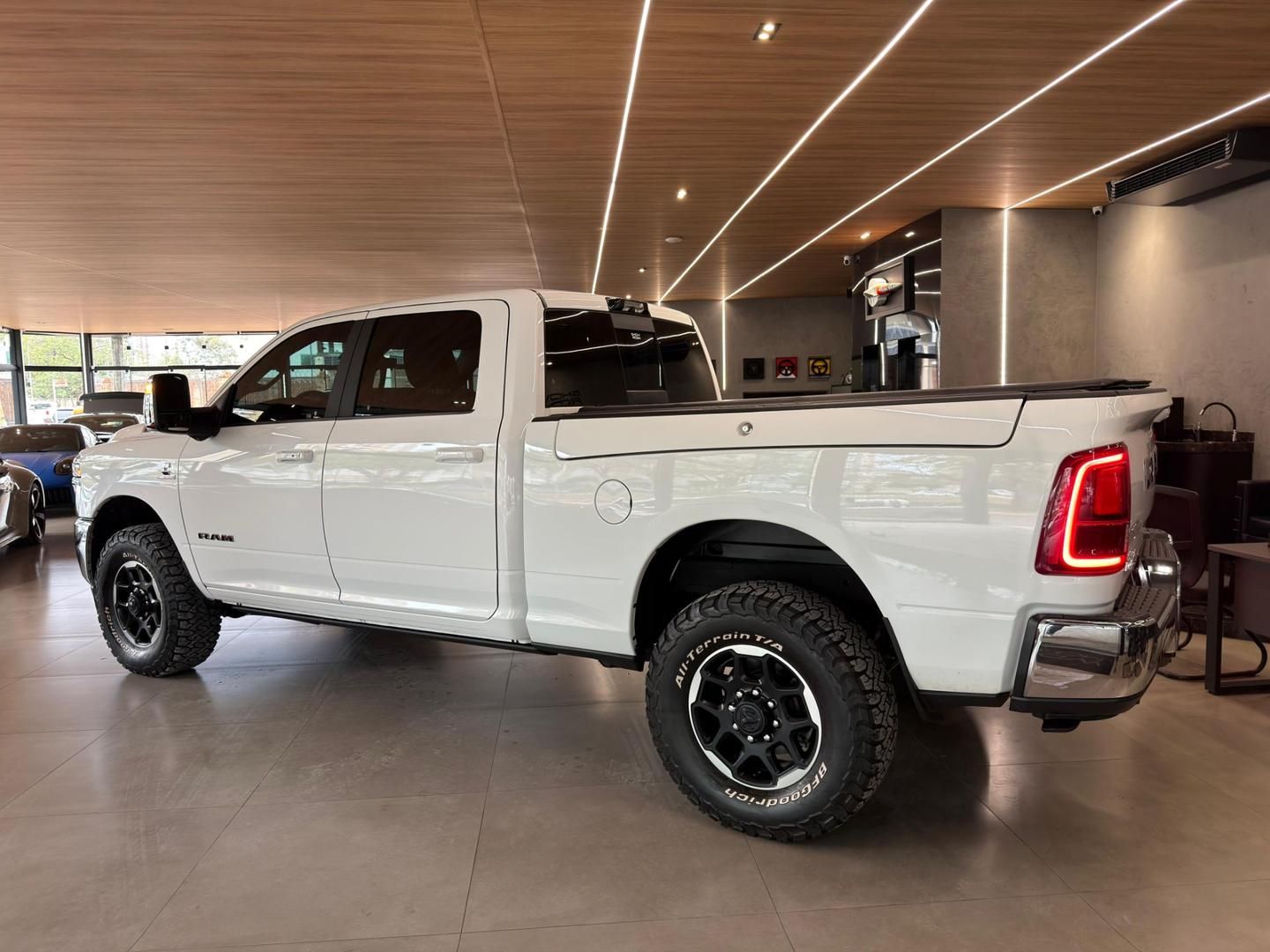 RAM 2500 Laramie 6.7TDi 24v 4X4 C.D. 2025 - miniatura 3
