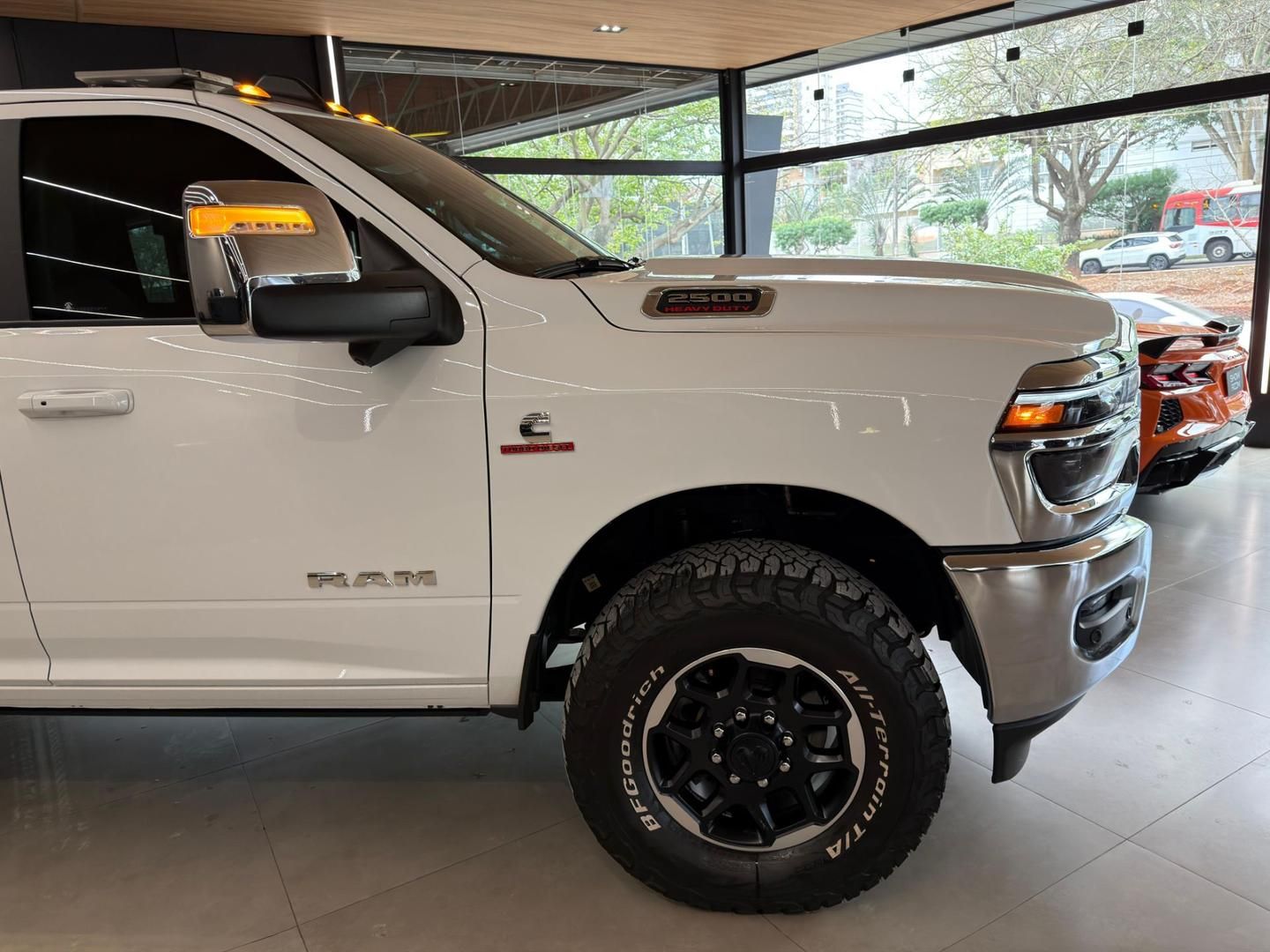 RAM 2500 Laramie 6.7TDi 24v 4X4 C.D. 2025 - miniatura 9