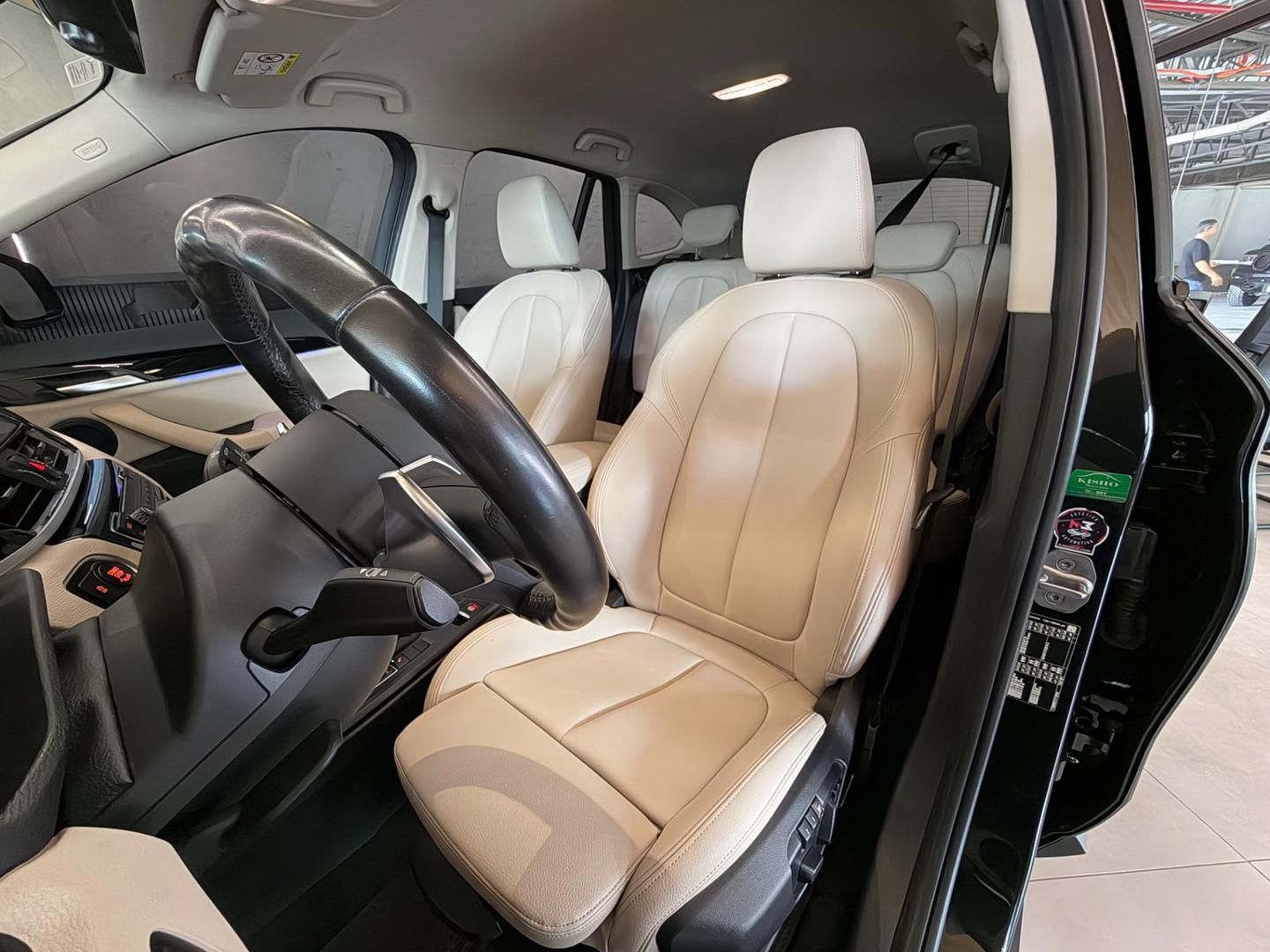 BMW X1 sDrive20i 2.0T 16v 2022 - miniatura 14