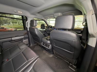 FORD F250 Lariat 6.7TDi V8 4x4 C.D. 2024 - miniatura 10