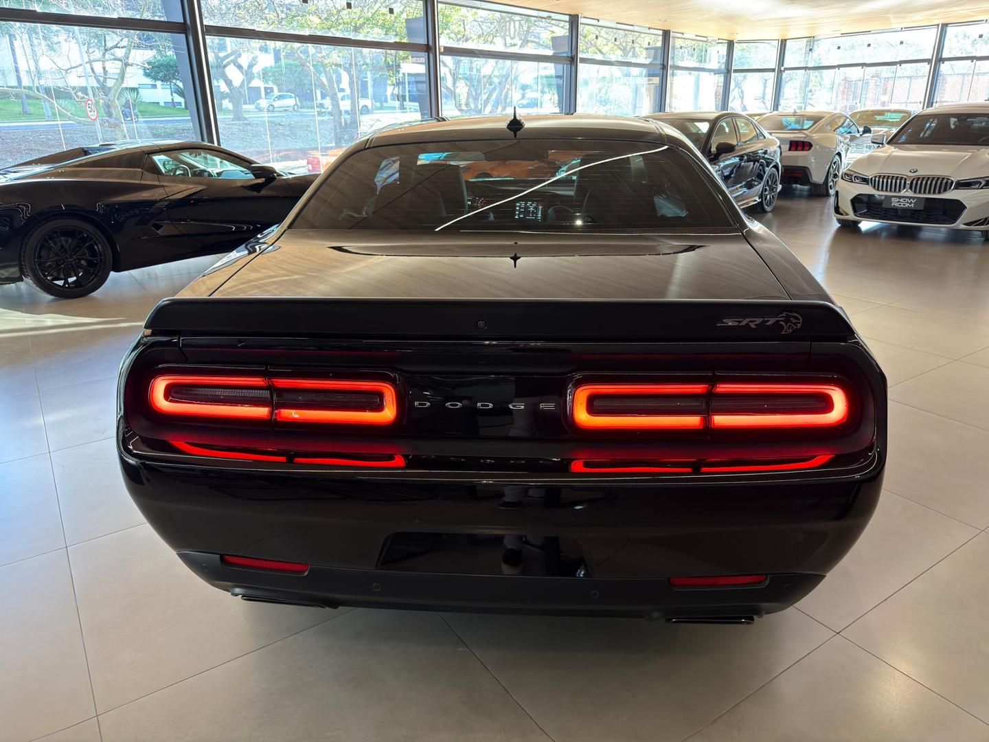 DODGE Challenger SRT Hellcat Jailbreak 6.2 V8 Superc. 2023 - miniatura 7
