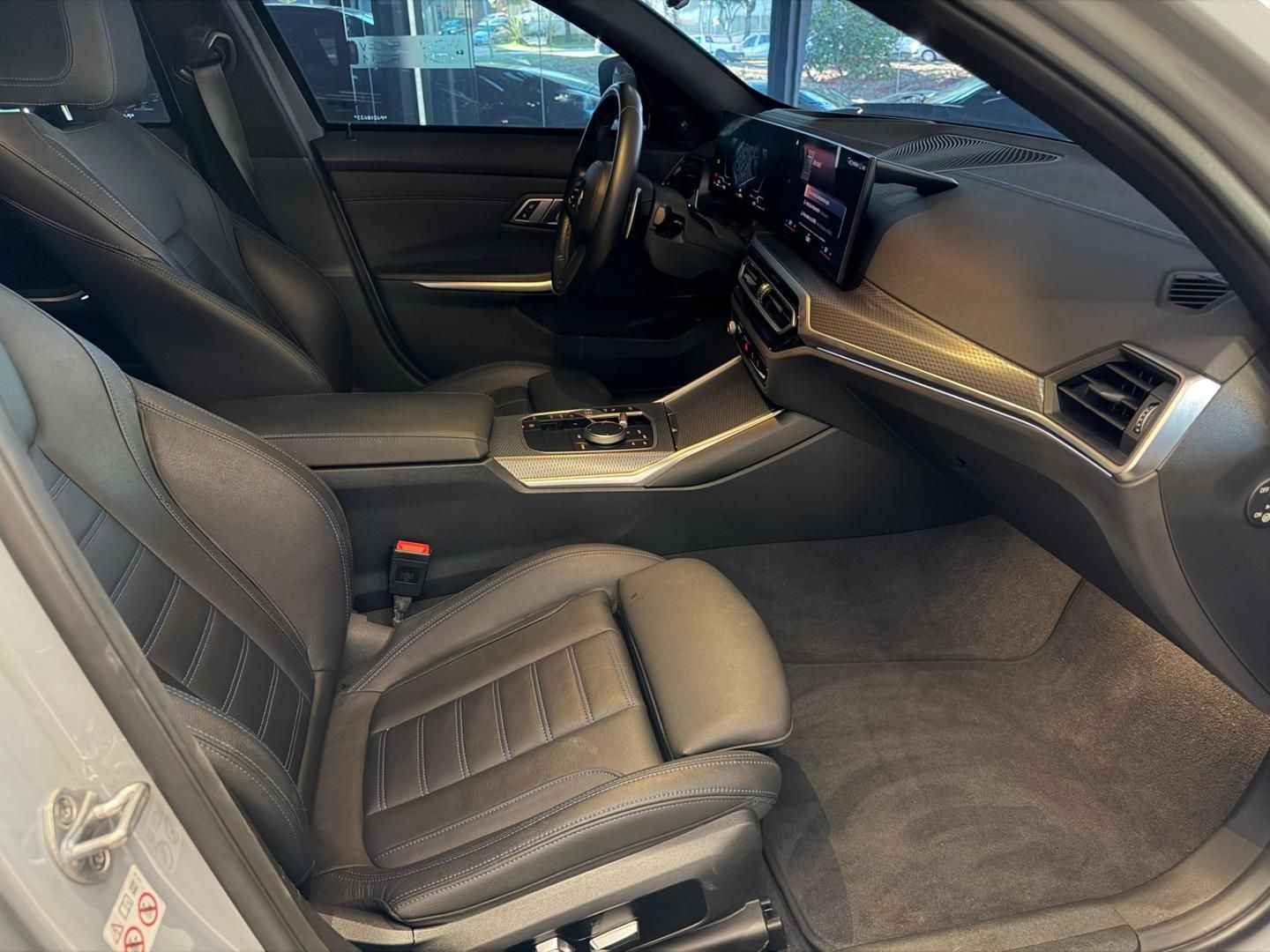 BMW 320i M Sport 2.0T 16v 2023 - miniatura 13