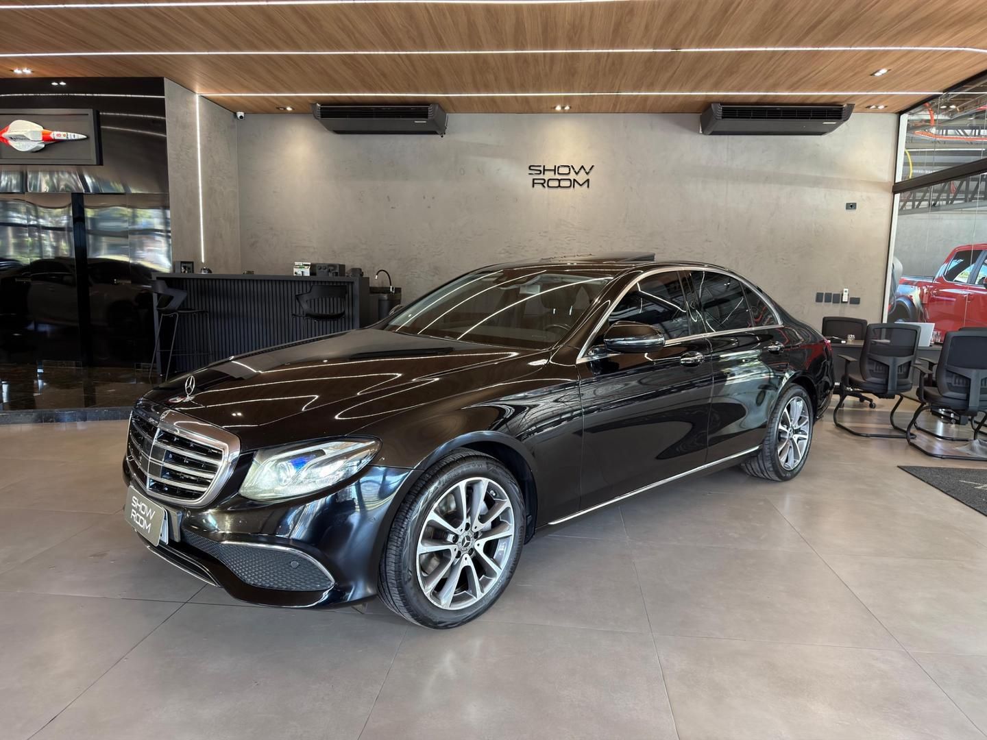 MERCEDES-BENZ E 250 Exclusive 2.0T 16v 2019
