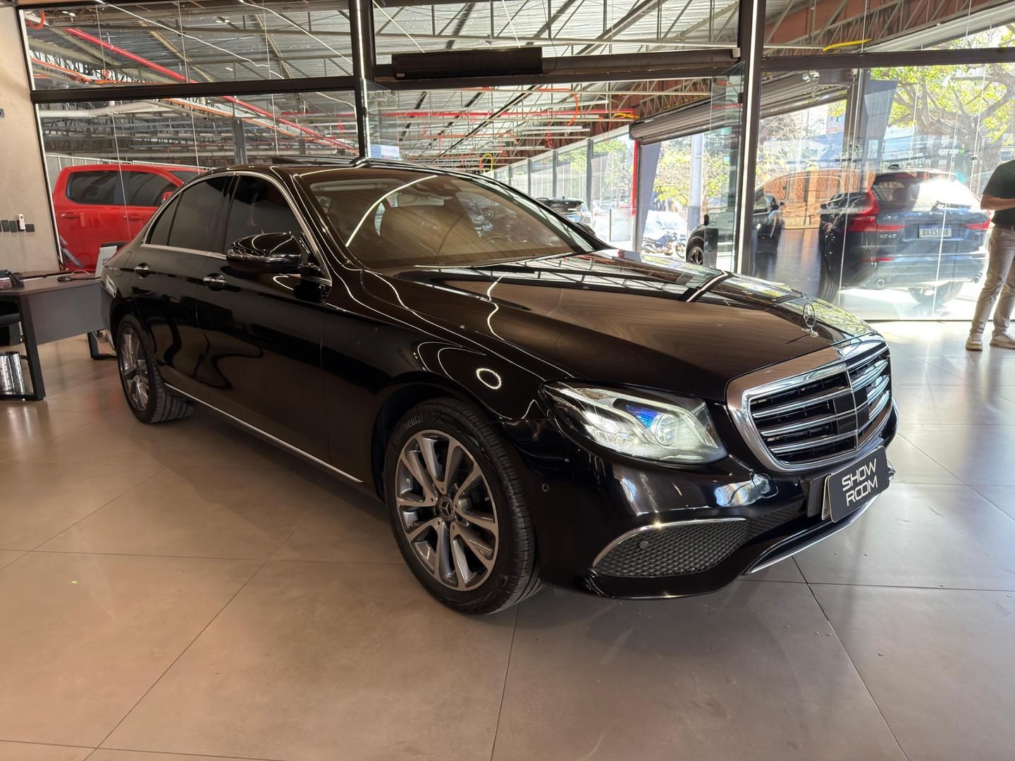 MERCEDES-BENZ E 250 Exclusive 2.0T 16v 2019 - miniatura 2