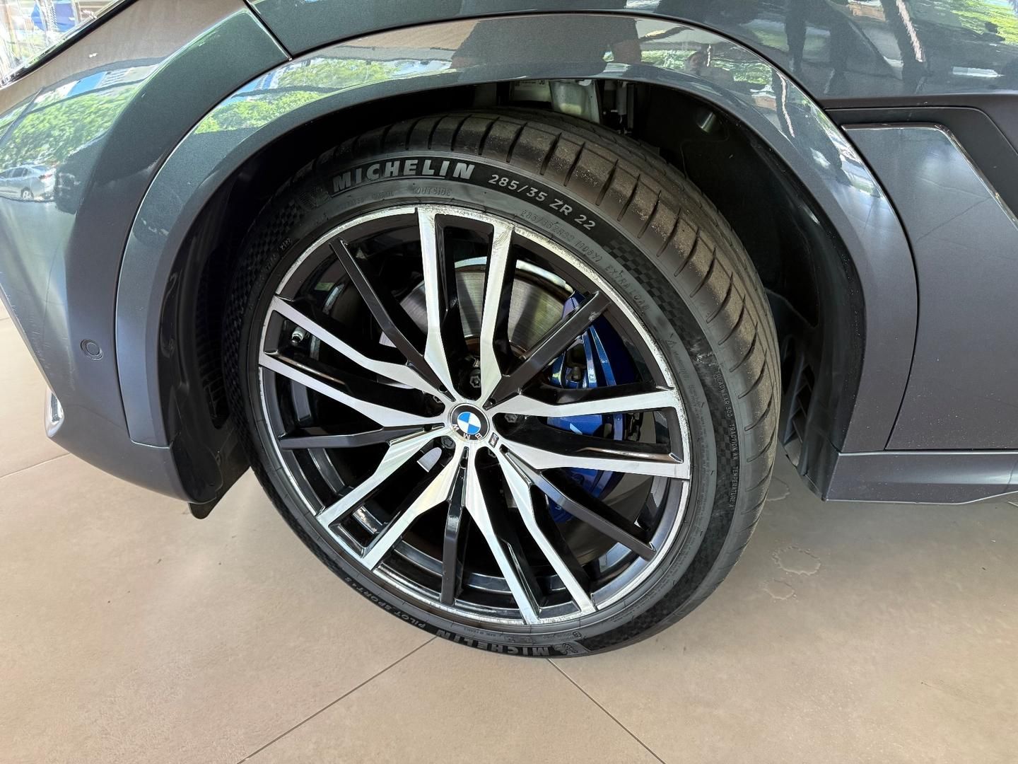 BMW X6 xDrive40i M Sport 3.0T 24v 2021 - miniatura 2