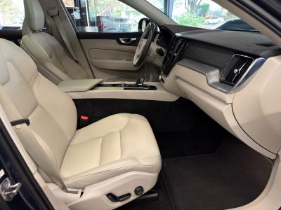 VOLVO XC60 T-8 Momentum 2.0T 16v AWD 2021 - miniatura 11