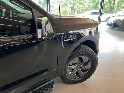 FORD F150 Lightning Lariat 4X4 C.D. 2023 - miniatura 14