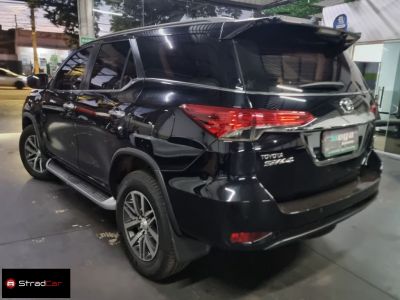 TOYOTA Hilux SW4 SRX D4-D 2.8TDi 16v 4x4 2019 - miniatura 3