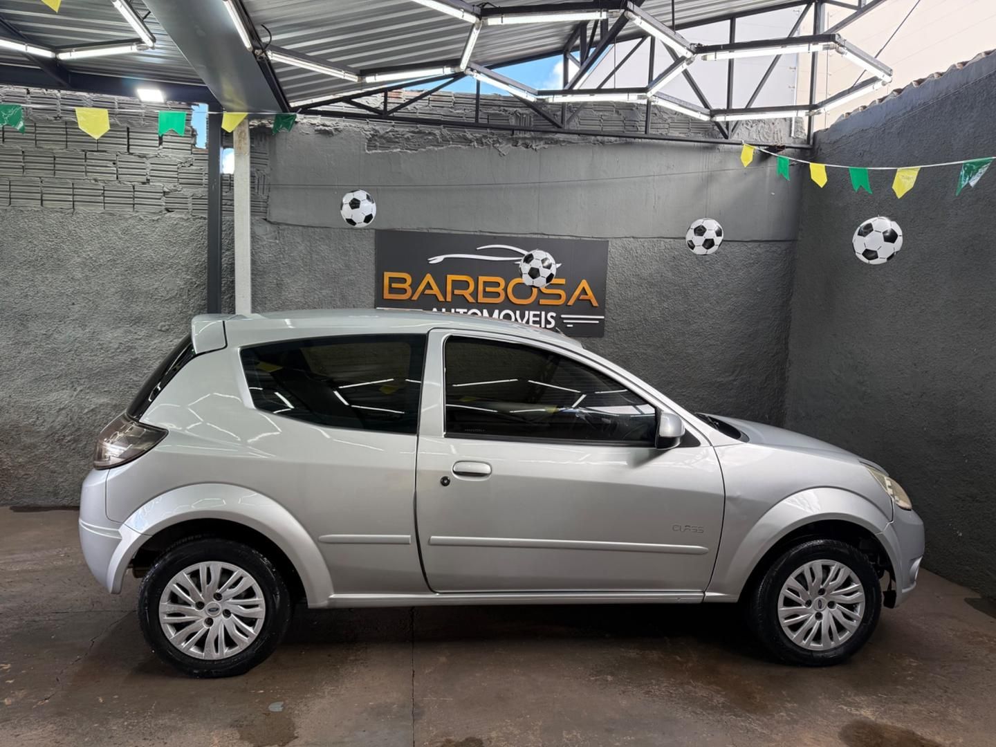FORD Ka 1.0 2011 - miniatura 4