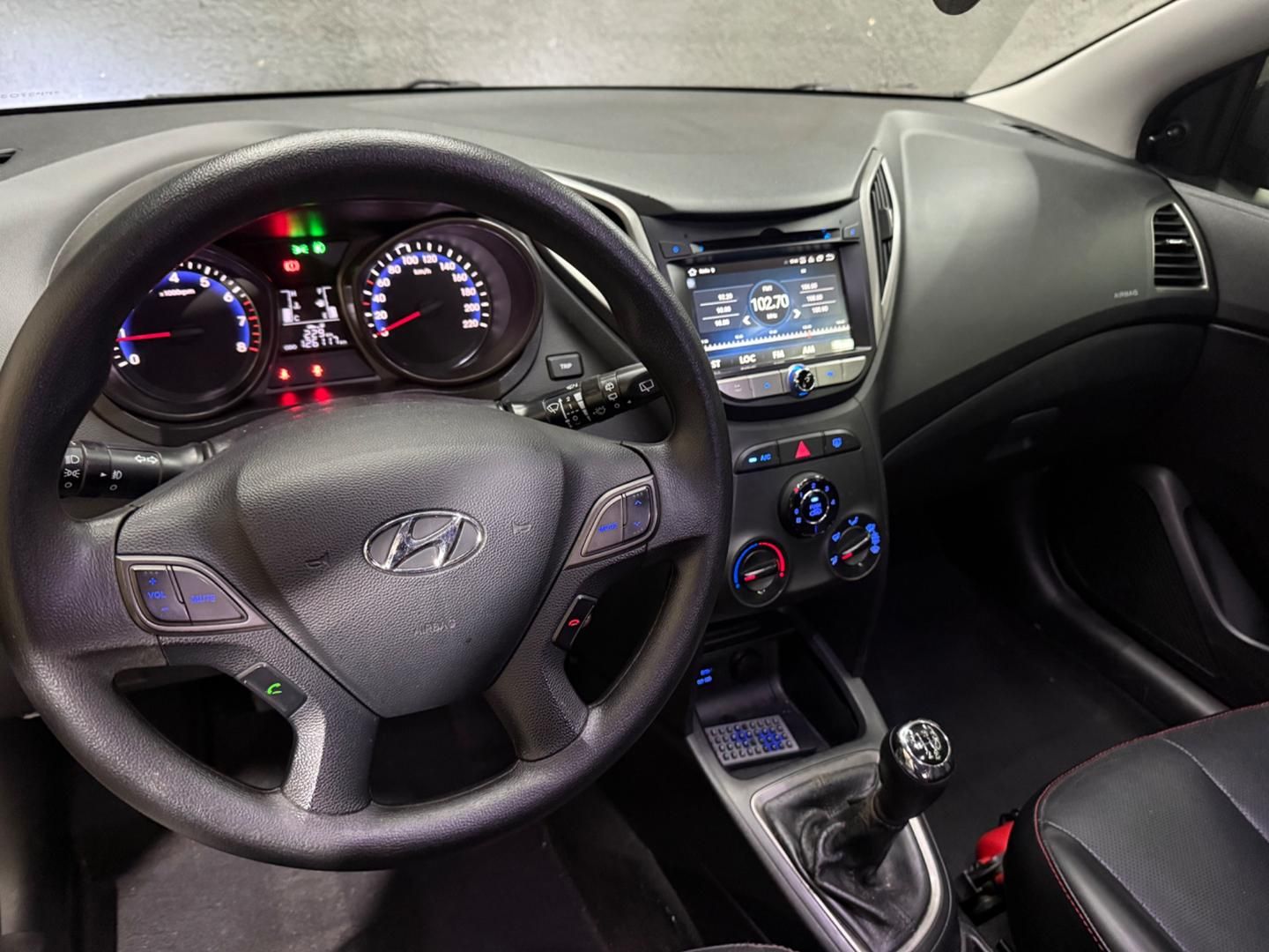 HYUNDAI HB20 Copa do Mundo 1.6 16v 2015 - miniatura 6