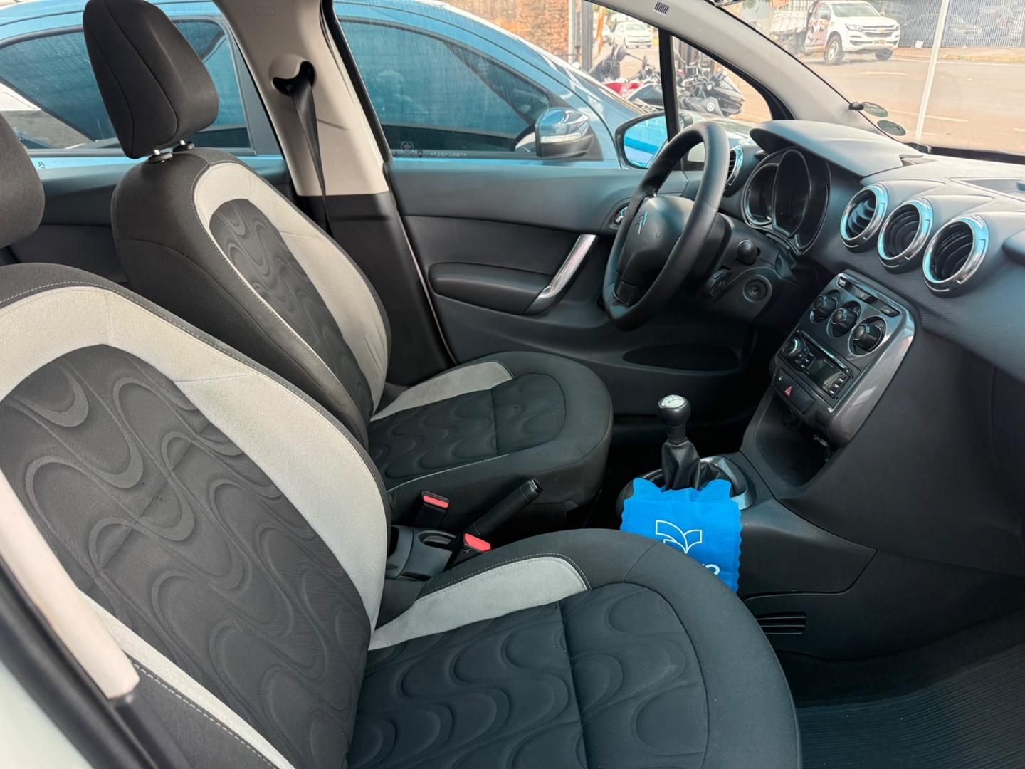 CITROEN C3 Hatch Tendance 1.5 2015 - miniatura 13