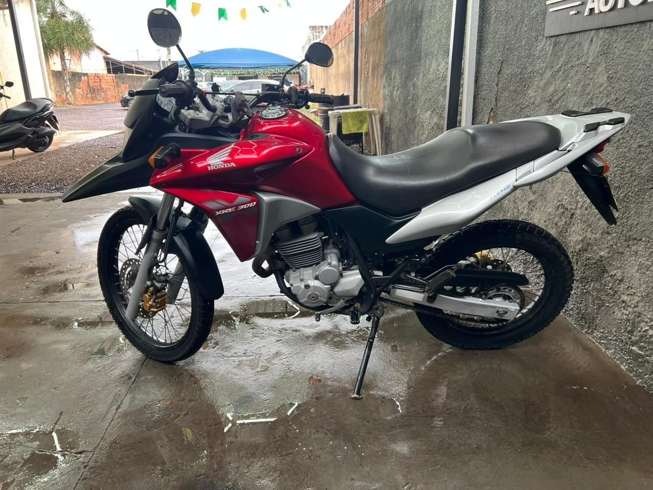HONDA XRE 300 2014 - miniatura 5