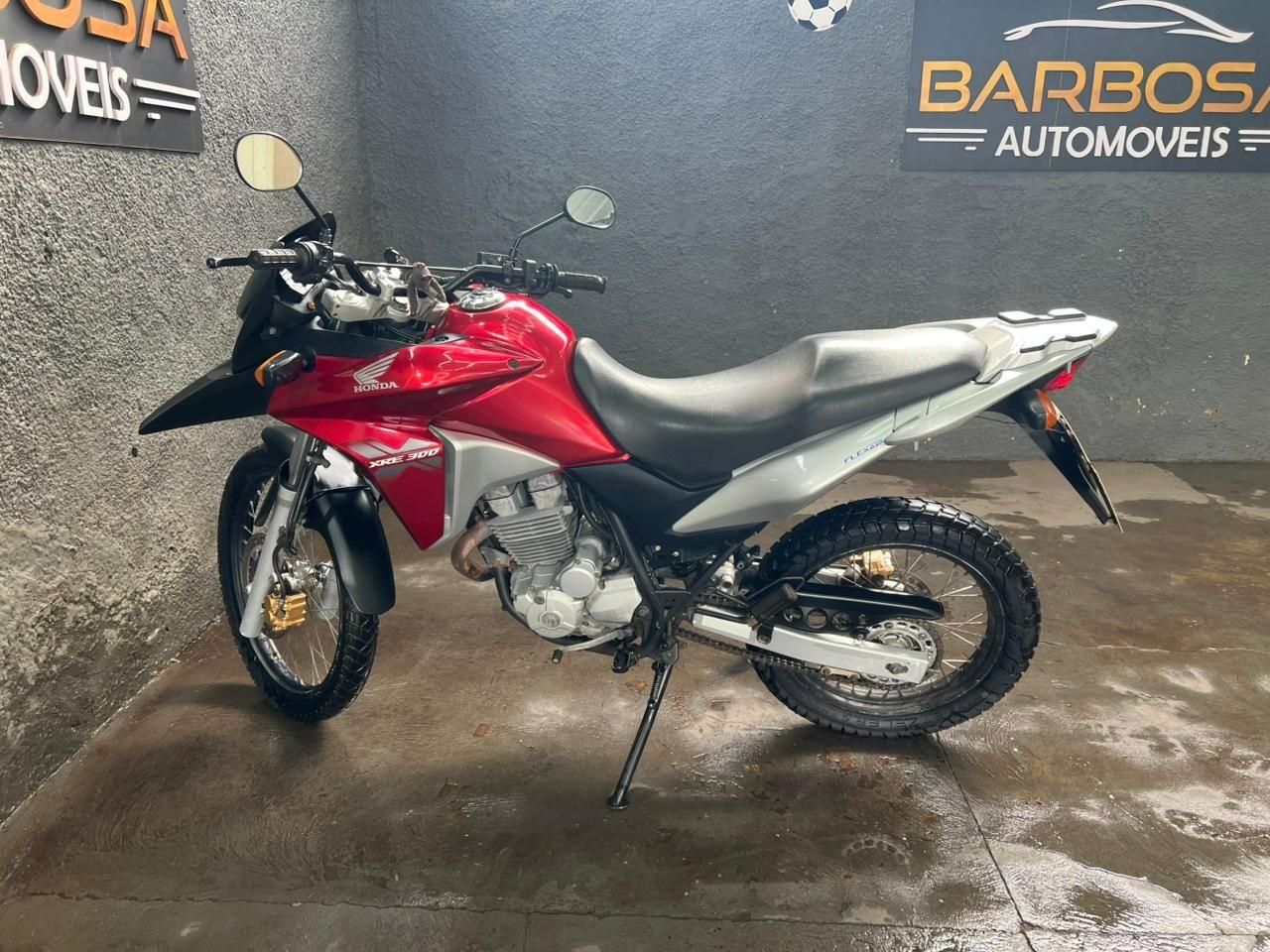 HONDA XRE 300 2014 - miniatura 9