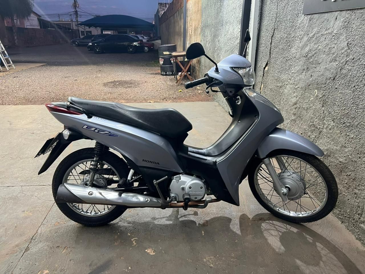 HONDA Biz 125 ES 2015 - miniatura 13