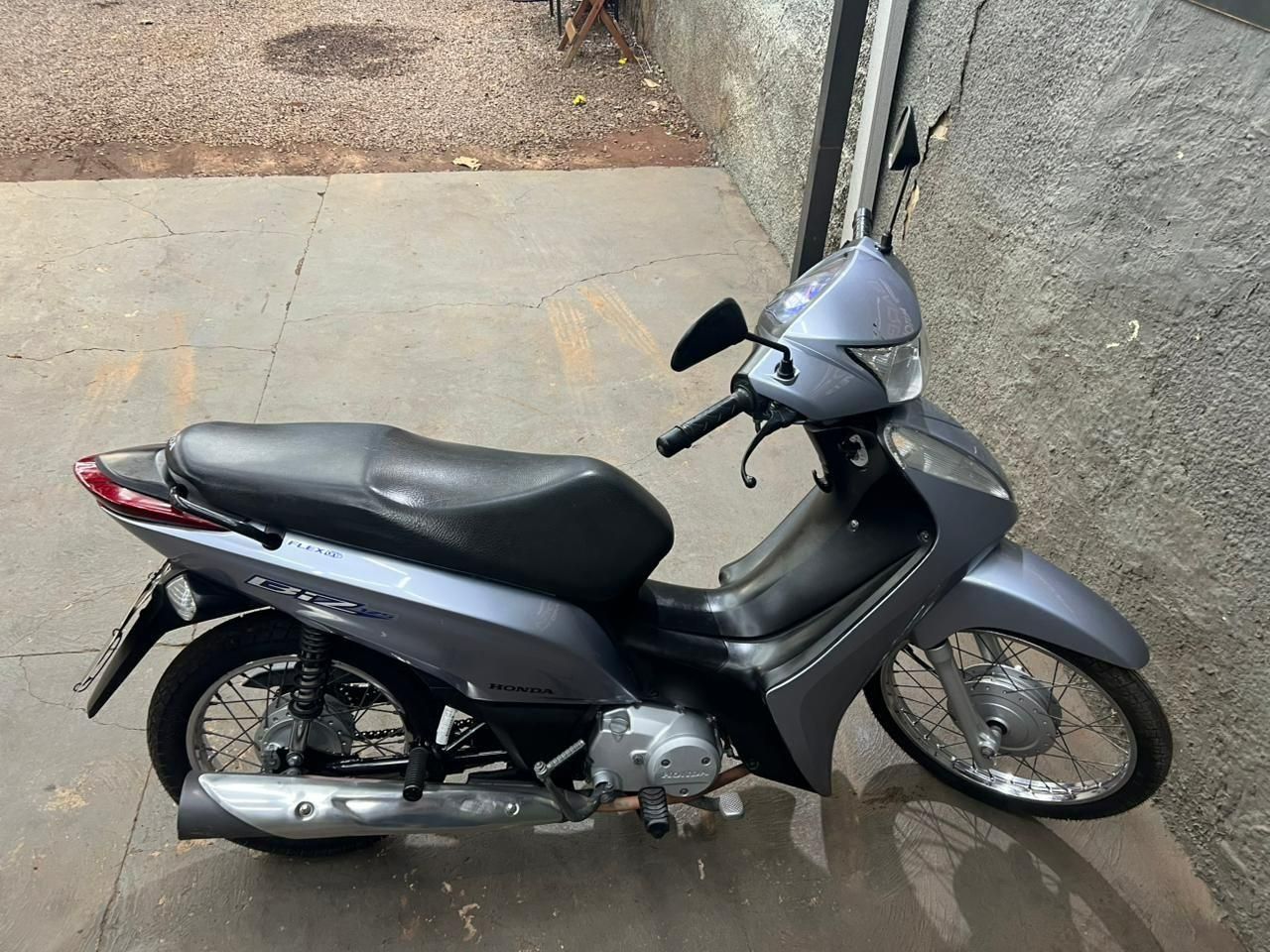 HONDA Biz 125 ES 2015 - miniatura 14